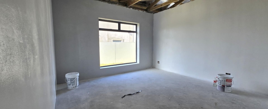 5 Bedroom Property for Sale in Kleinbaai Western Cape